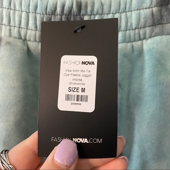 ⭐️ 2/$20 item ⭐️ HIGHWAISTED TYE DYE JOGGERS - Picture 5 of 6